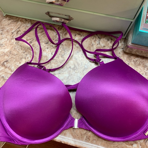 Victoria's Secret Other - Victoria’s Secret front closure bra
